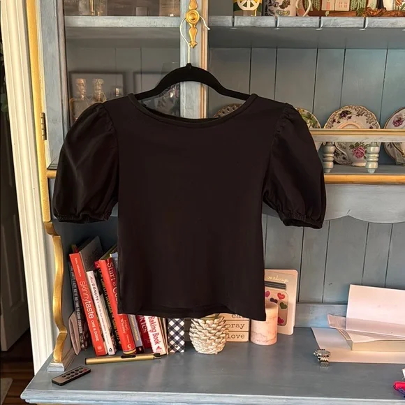 Elegant Black Women's Top - Picture 1 of 3